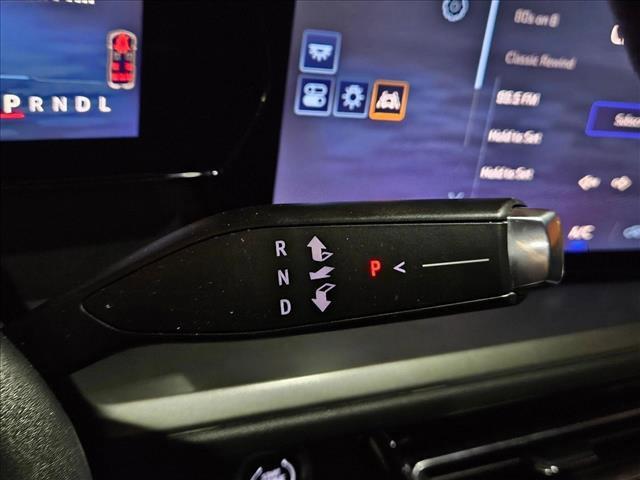 used 2025 Chevrolet Traverse car, priced at $36,525