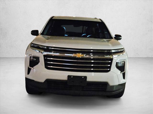 used 2025 Chevrolet Traverse car, priced at $36,525