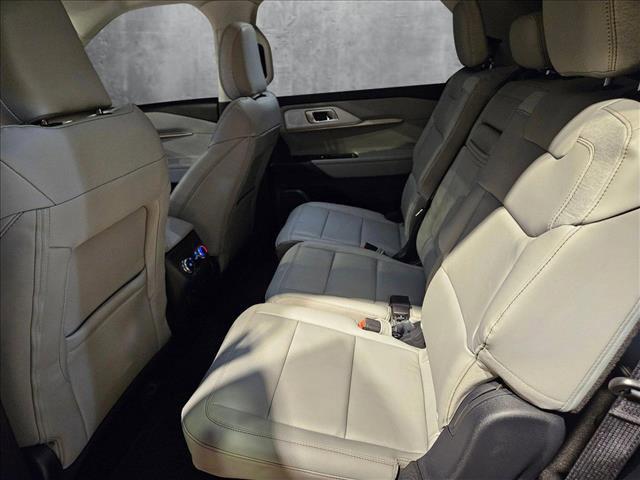 new 2025 Ford Explorer car, priced at $40,796