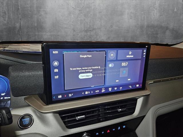 new 2025 Ford Explorer car, priced at $40,992