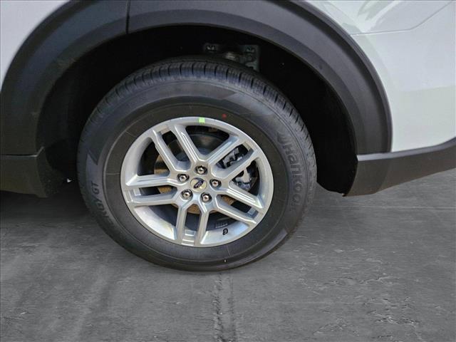 new 2025 Ford Explorer car, priced at $41,438