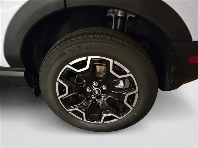 new 2025 Ford Bronco Sport car, priced at $31,278