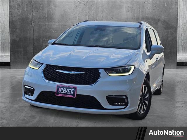 used 2021 Chrysler Pacifica Hybrid car, priced at $21,882