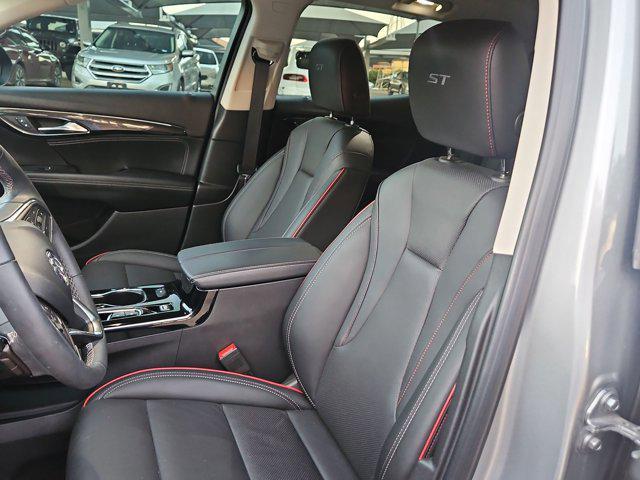 used 2023 Buick Envision car, priced at $29,995