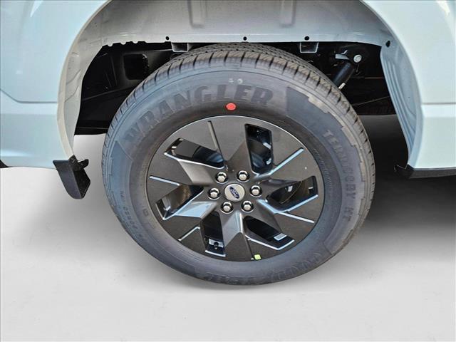 new 2025 Ford F-150 car, priced at $41,957