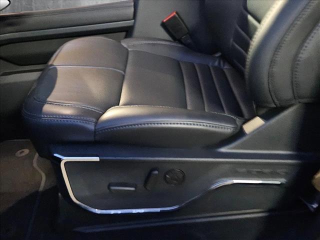 new 2025 Ford F-250 car, priced at $100,380