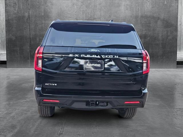 new 2025 Ford Expedition car, priced at $66,358