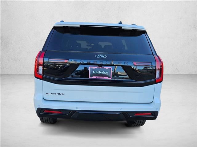 new 2025 Ford Expedition car, priced at $78,332