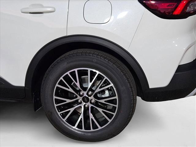 new 2025 Ford Escape PHEV car, priced at $27,903