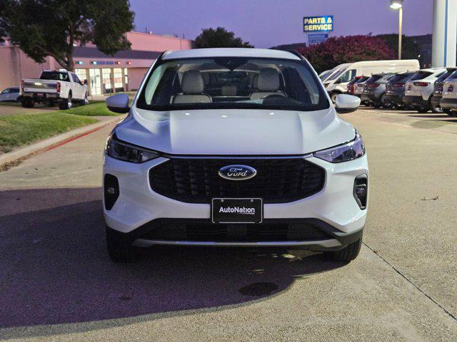 new 2025 Ford Escape PHEV car, priced at $29,403