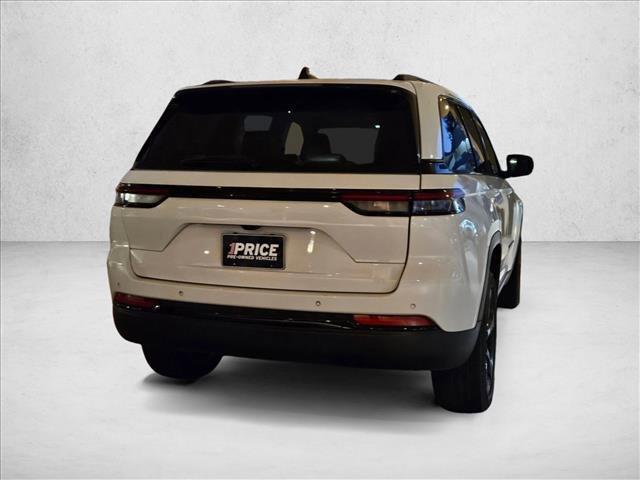 used 2023 Jeep Grand Cherokee car, priced at $26,990