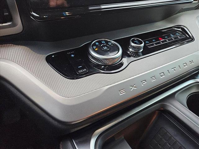 new 2025 Ford Expedition Max car, priced at $69,252