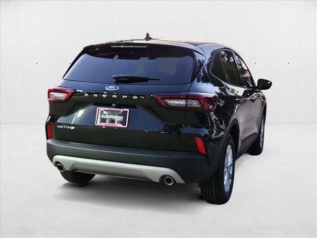 new 2025 Ford Escape car, priced at $23,018