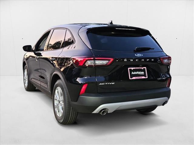 new 2025 Ford Escape car, priced at $23,018