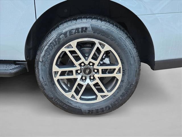 new 2025 Ford Expedition Max car, priced at $70,090
