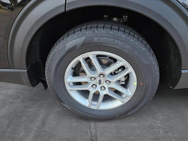 new 2025 Ford Explorer car, priced at $39,499