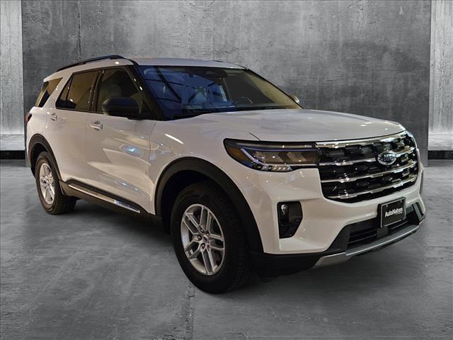new 2025 Ford Explorer car, priced at $40,992