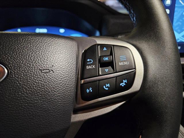 new 2025 Ford Explorer car, priced at $40,992
