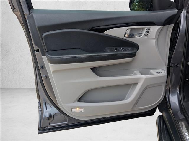 used 2017 Honda Pilot car, priced at $20,000