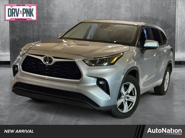 used 2023 Toyota Highlander car, priced at $31,597