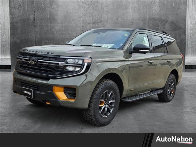 new 2025 Ford Expedition car, priced at $77,115