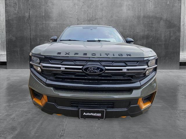 new 2025 Ford Expedition car, priced at $77,115