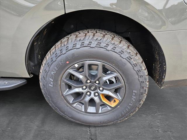 new 2025 Ford Expedition car, priced at $77,115