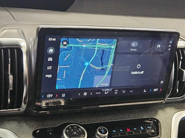 new 2025 Ford Expedition car, priced at $77,115