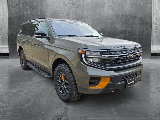 new 2025 Ford Expedition car, priced at $77,115
