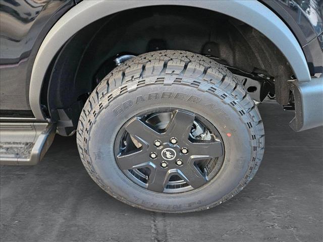 new 2025 Ford Bronco car, priced at $46,074