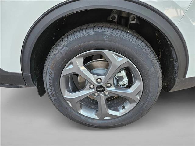 new 2025 Ford Escape car, priced at $25,699