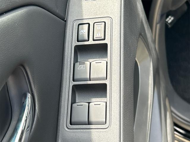new 2025 Nissan Frontier car, priced at $39,925