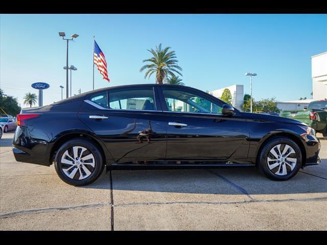 new 2025 Nissan Altima car, priced at $26,052