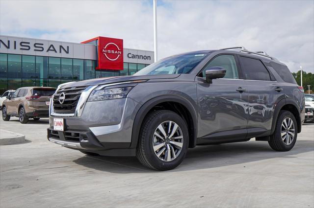 new 2025 Nissan Pathfinder car, priced at $45,700