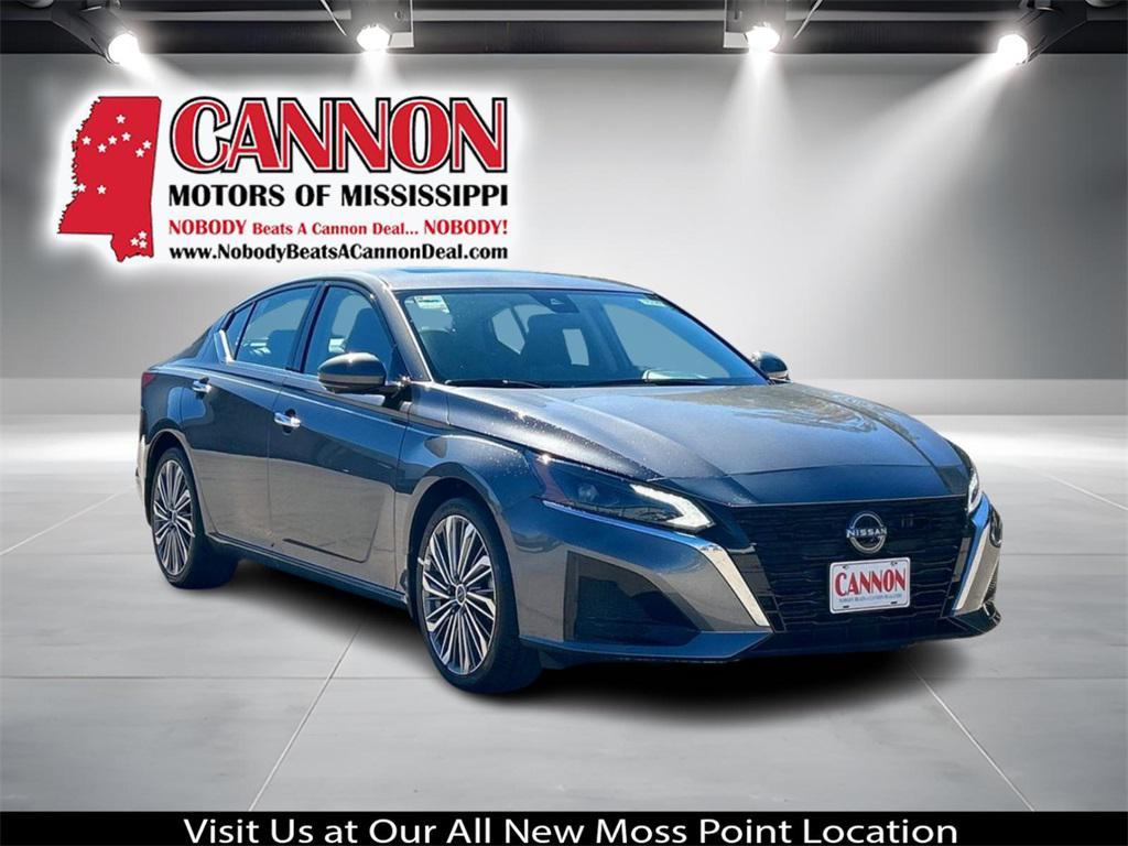 new 2025 Nissan Altima car, priced at $33,599