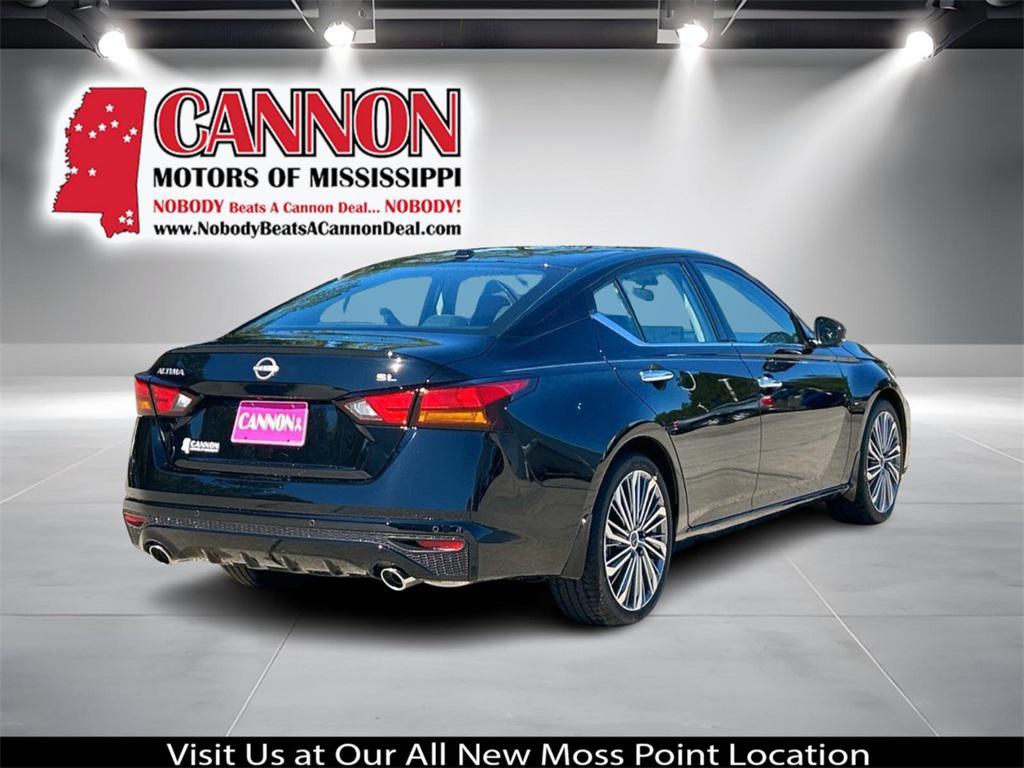 new 2025 Nissan Altima car, priced at $32,999