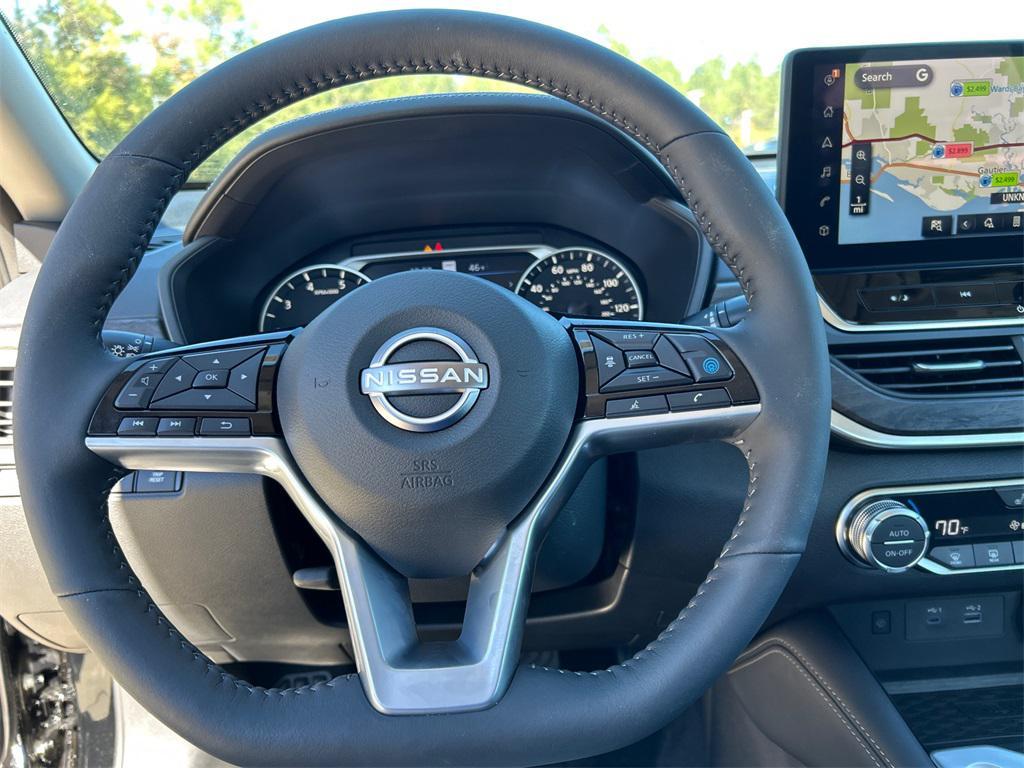 new 2025 Nissan Altima car, priced at $32,999