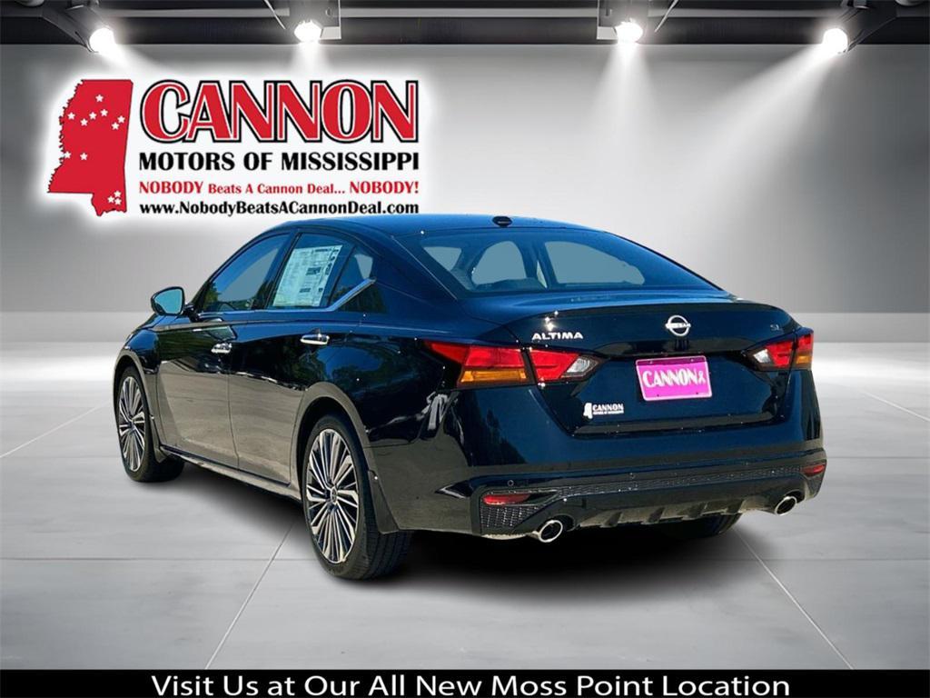new 2025 Nissan Altima car, priced at $32,999