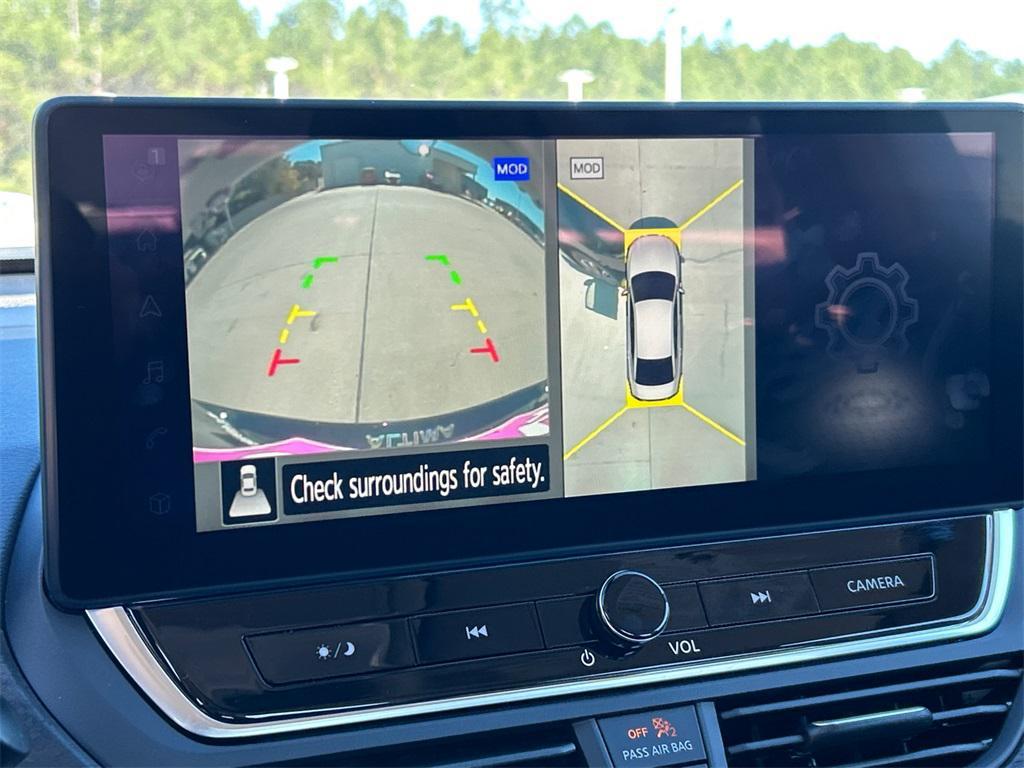 new 2025 Nissan Altima car, priced at $32,999