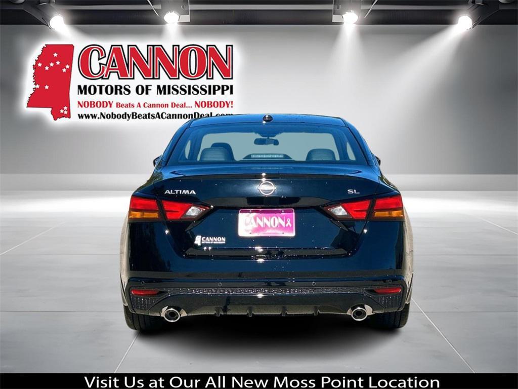 new 2025 Nissan Altima car, priced at $32,999