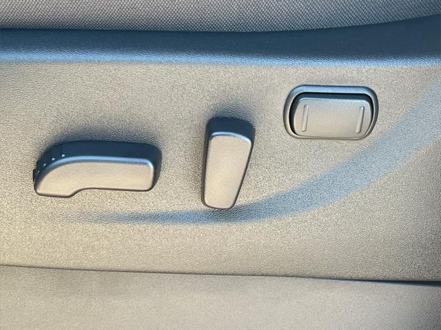 new 2025 Nissan Frontier car, priced at $40,505