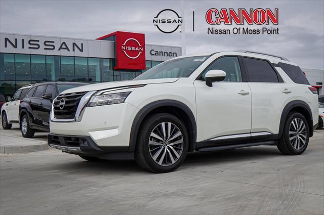 used 2022 Nissan Pathfinder car, priced at $35,590