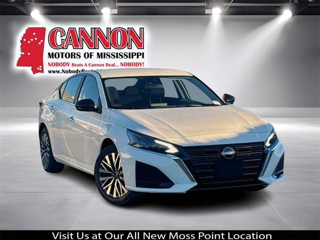 new 2025 Nissan Altima car, priced at $26,499