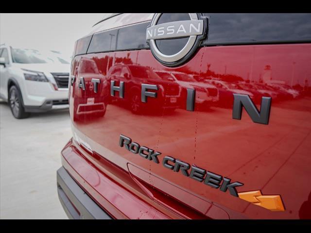 new 2025 Nissan Pathfinder car, priced at $44,686