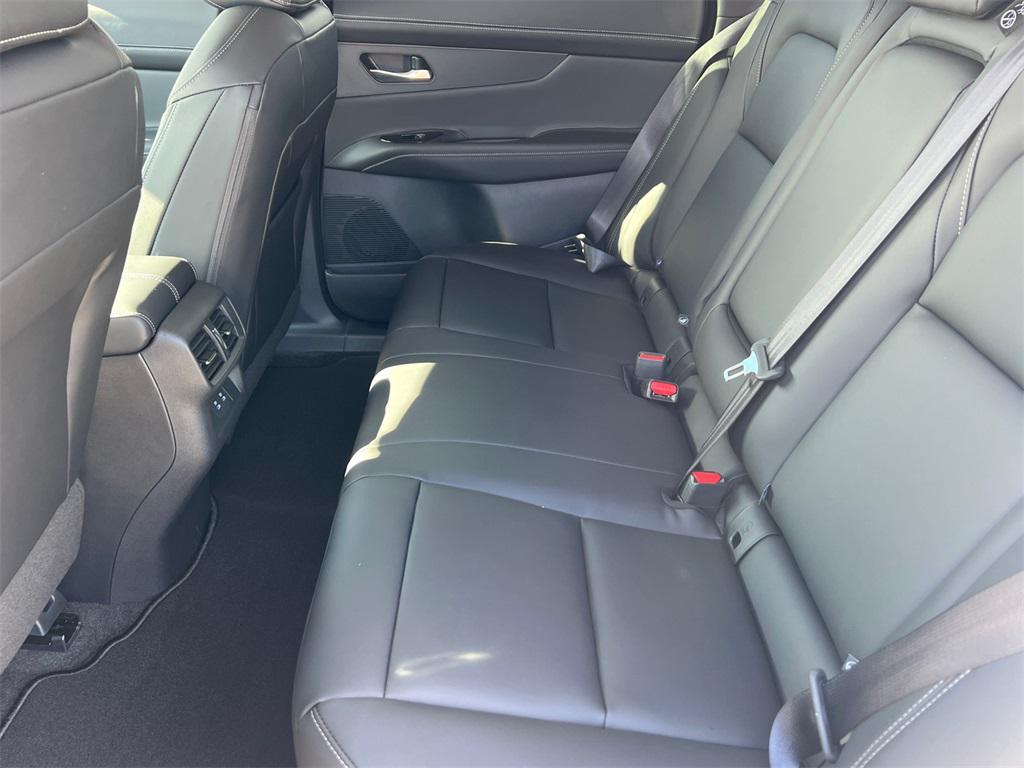 new 2025 Nissan Murano car, priced at $40,626