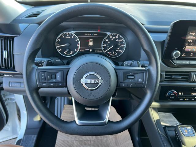 new 2025 Nissan Pathfinder car, priced at $35,218