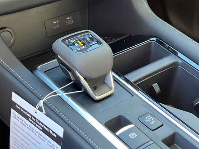 new 2025 Nissan Pathfinder car, priced at $40,693
