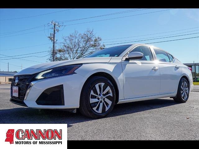 used 2023 Nissan Altima car, priced at $19,102