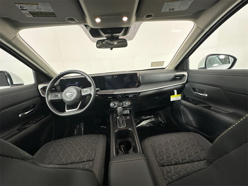 new 2025 Nissan Kicks car, priced at $27,000
