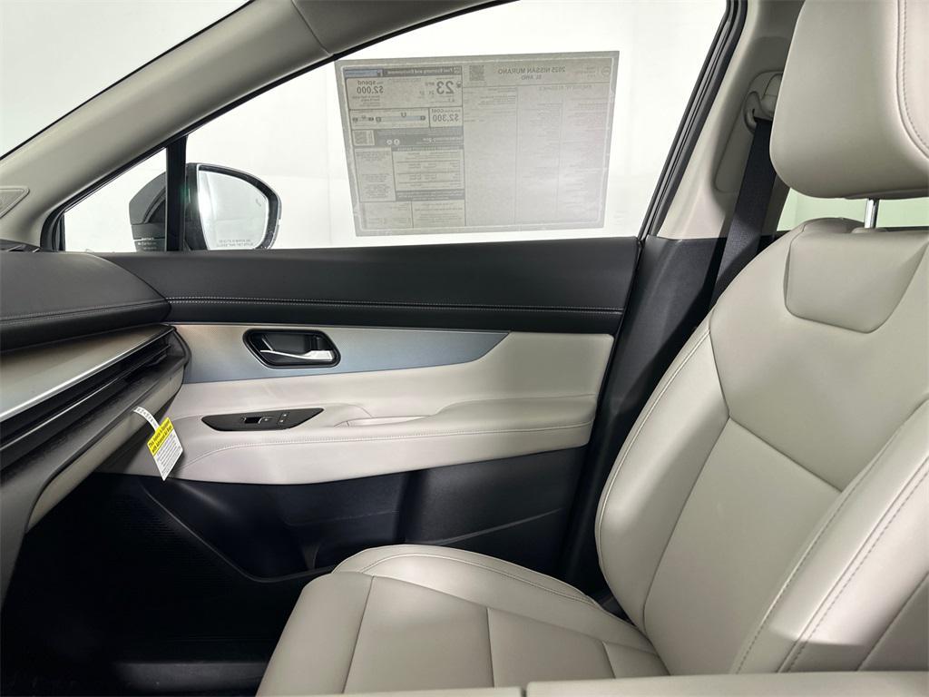 new 2025 Nissan Murano car, priced at $40,971